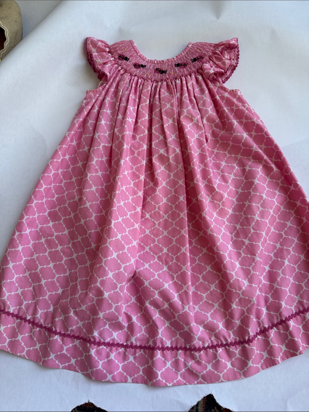Girls Pink Smocked Flutter-Sleeve Casual Dress